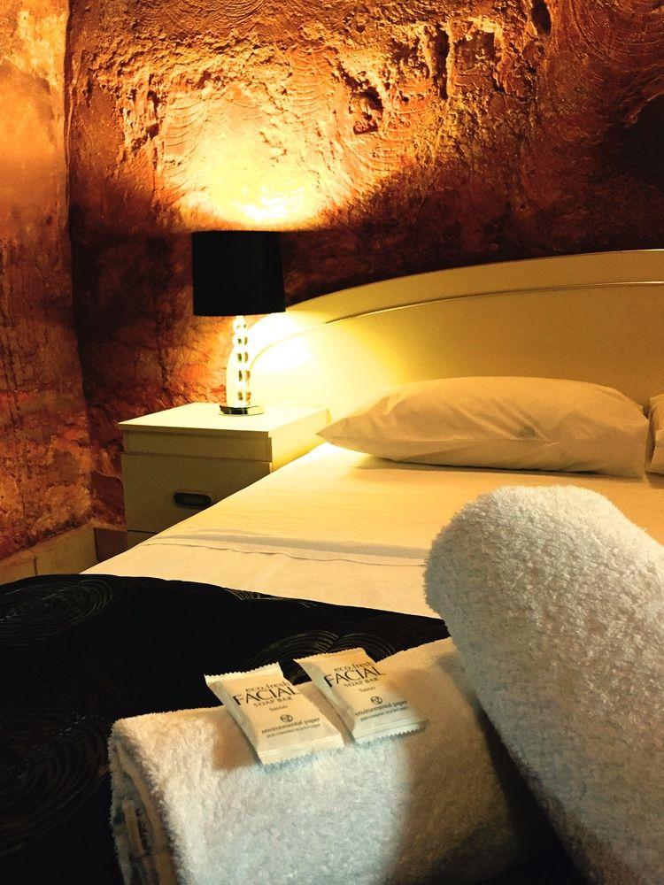 The Lookout Cave Underground Motel Coober Pedy Exterior foto