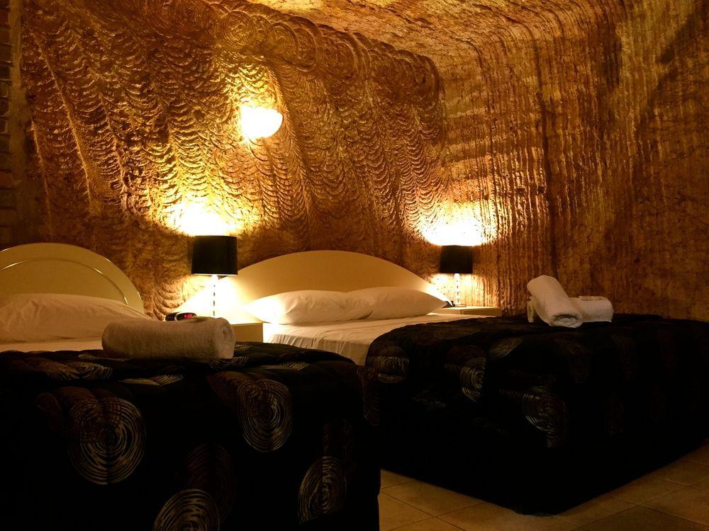 The Lookout Cave Underground Motel Coober Pedy Exterior foto