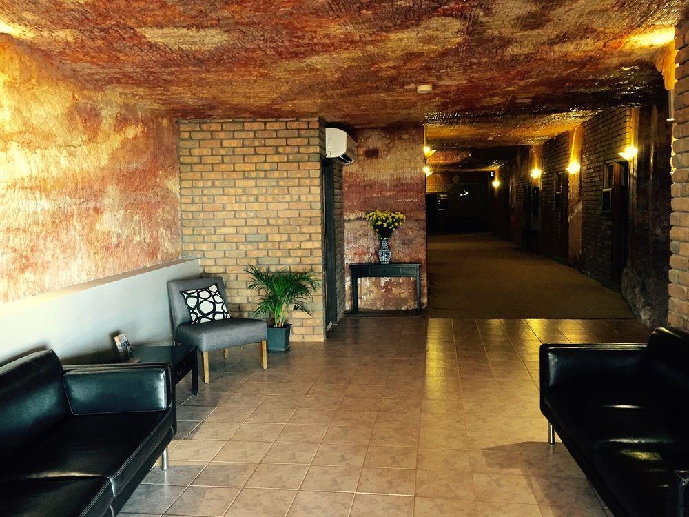 The Lookout Cave Underground Motel Coober Pedy Exterior foto