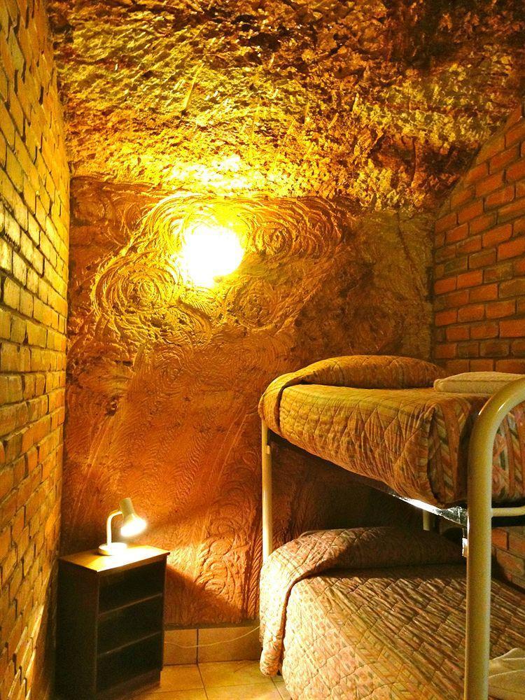 The Lookout Cave Underground Motel Coober Pedy Exterior foto