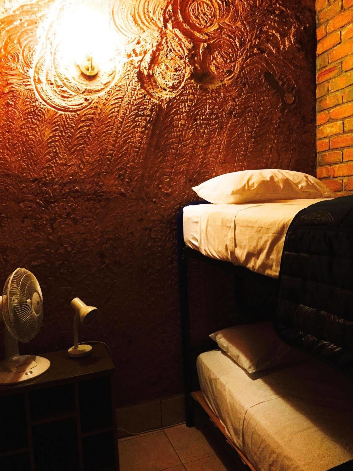 The Lookout Cave Underground Motel Coober Pedy Exterior foto