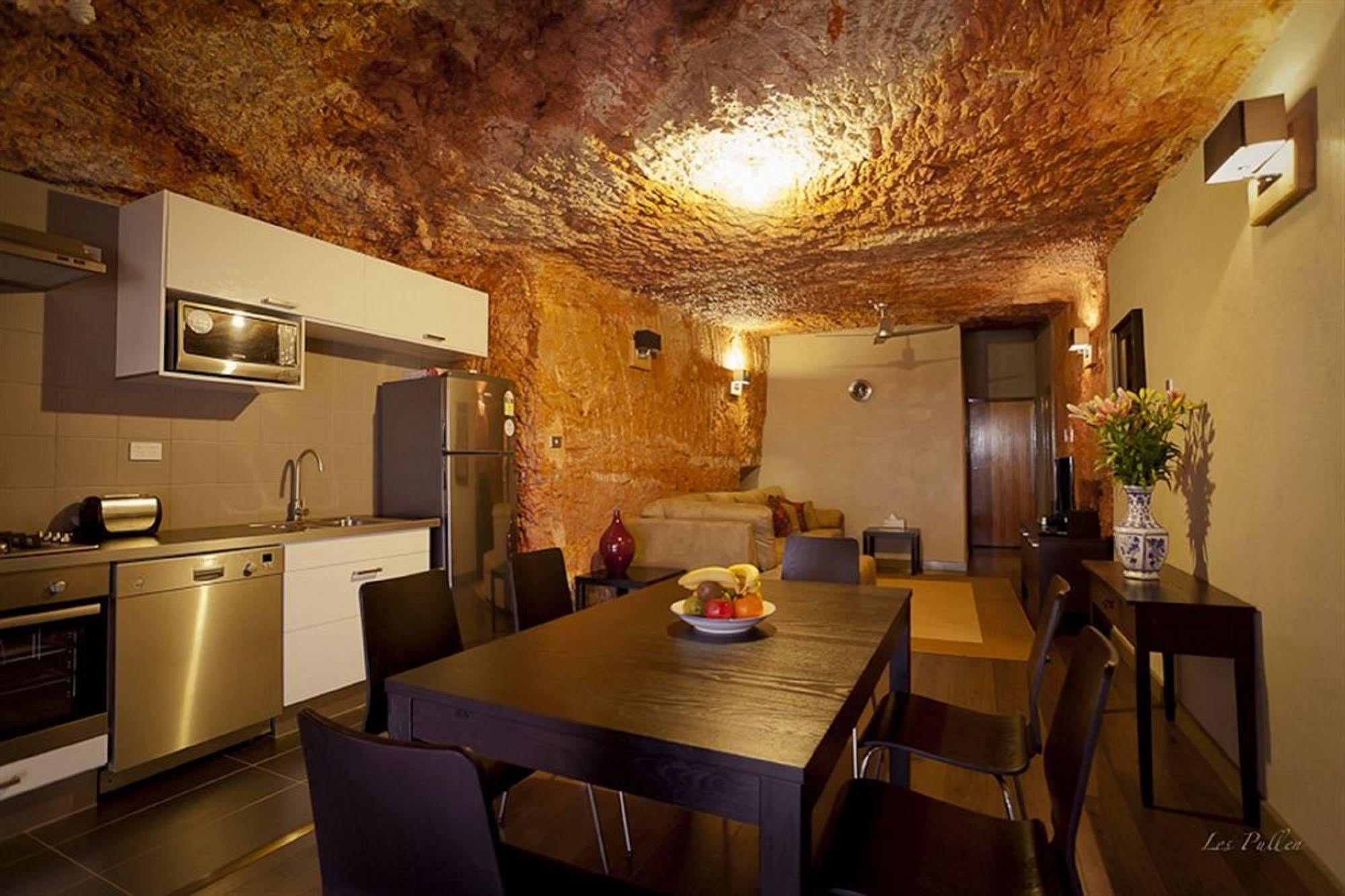 The Lookout Cave Underground Motel Coober Pedy Exterior foto
